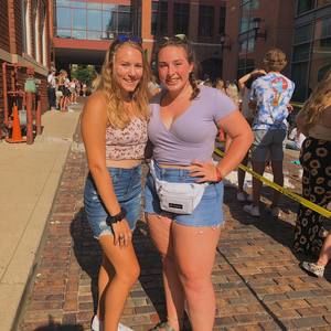 Meet your Posher, Alyssa